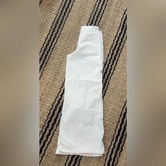 Maeve for Anthropologie white scallop wide leg trousers. Size 27. New with tags - Picture 5 of 8